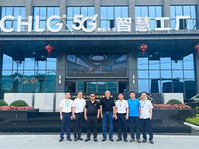 熱烈歡迎中國通用機械工業(yè)協(xié)會副會長、閥門分會會長張宗列蒞臨辉达娱乐閥門調研指導